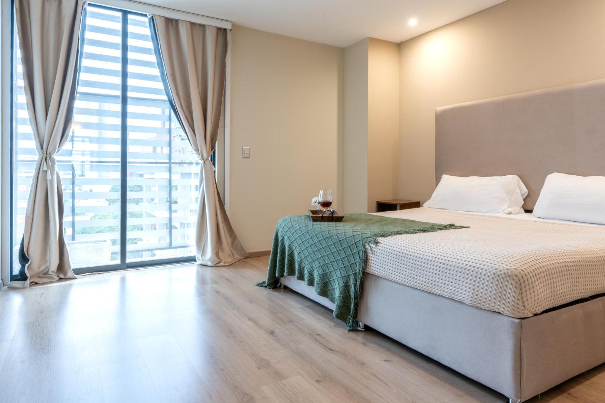 Апарт отель Dreamhaus Guadalajara Country Club Экстерьер фото