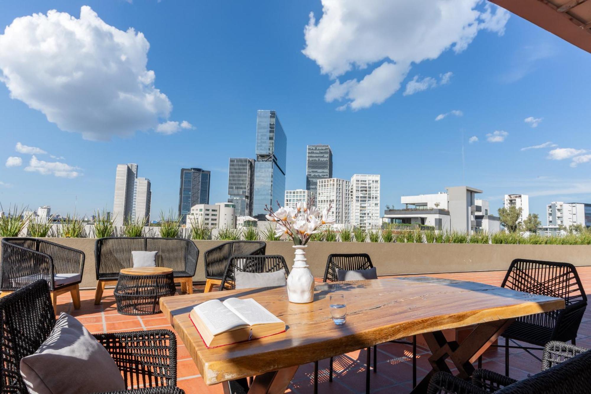 Апарт отель Dreamhaus Guadalajara Country Club Экстерьер фото